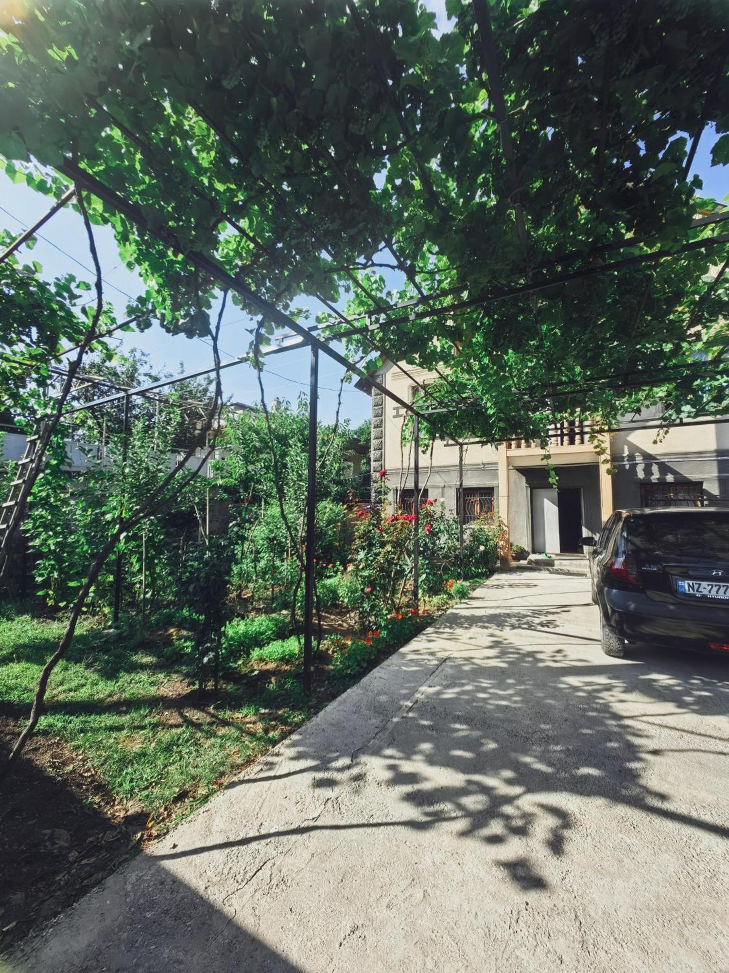 Guest House Metreveli Street 19 Khashuri Εξωτερικό φωτογραφία